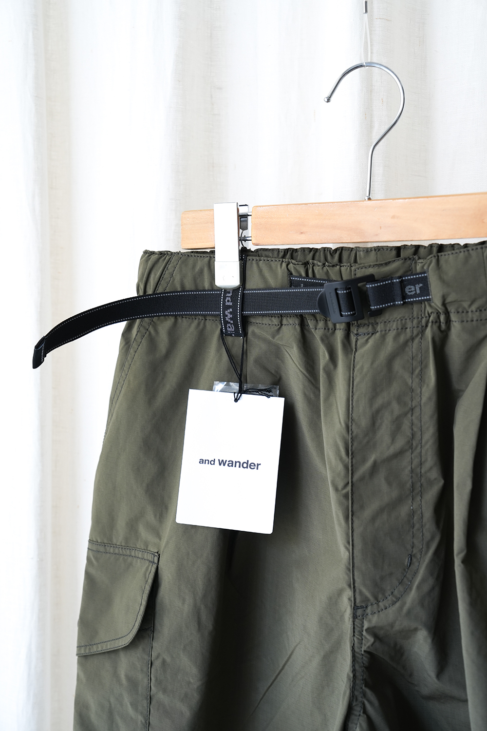 and wander」oversized cargo short pants | ANOTHER LOUNGE