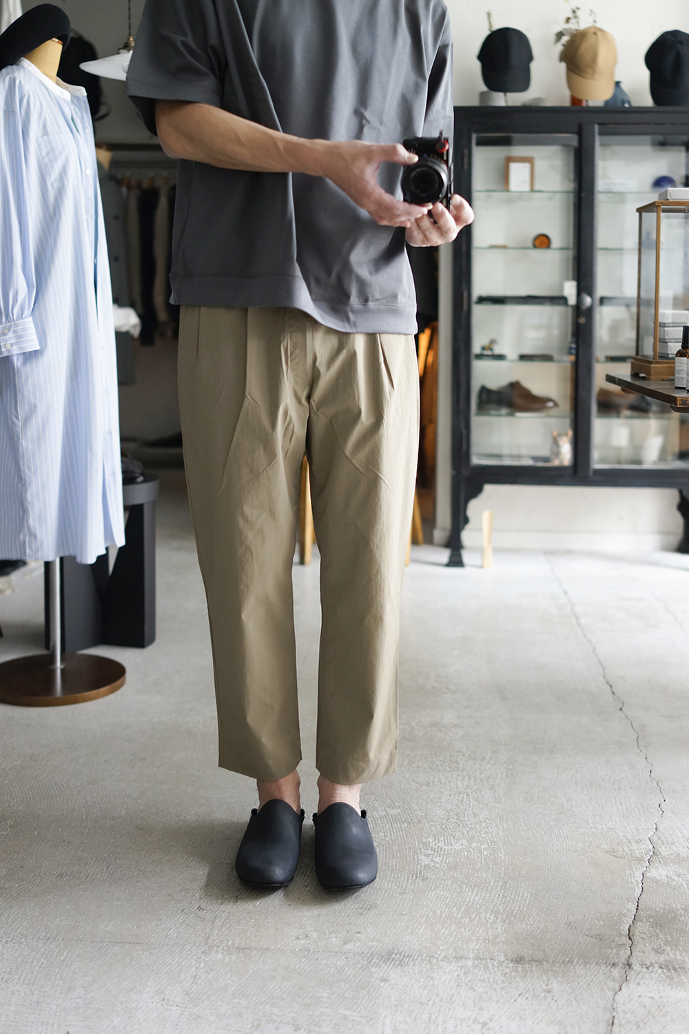 son of the cheese 2tack wide denim OLIVE - パンツ