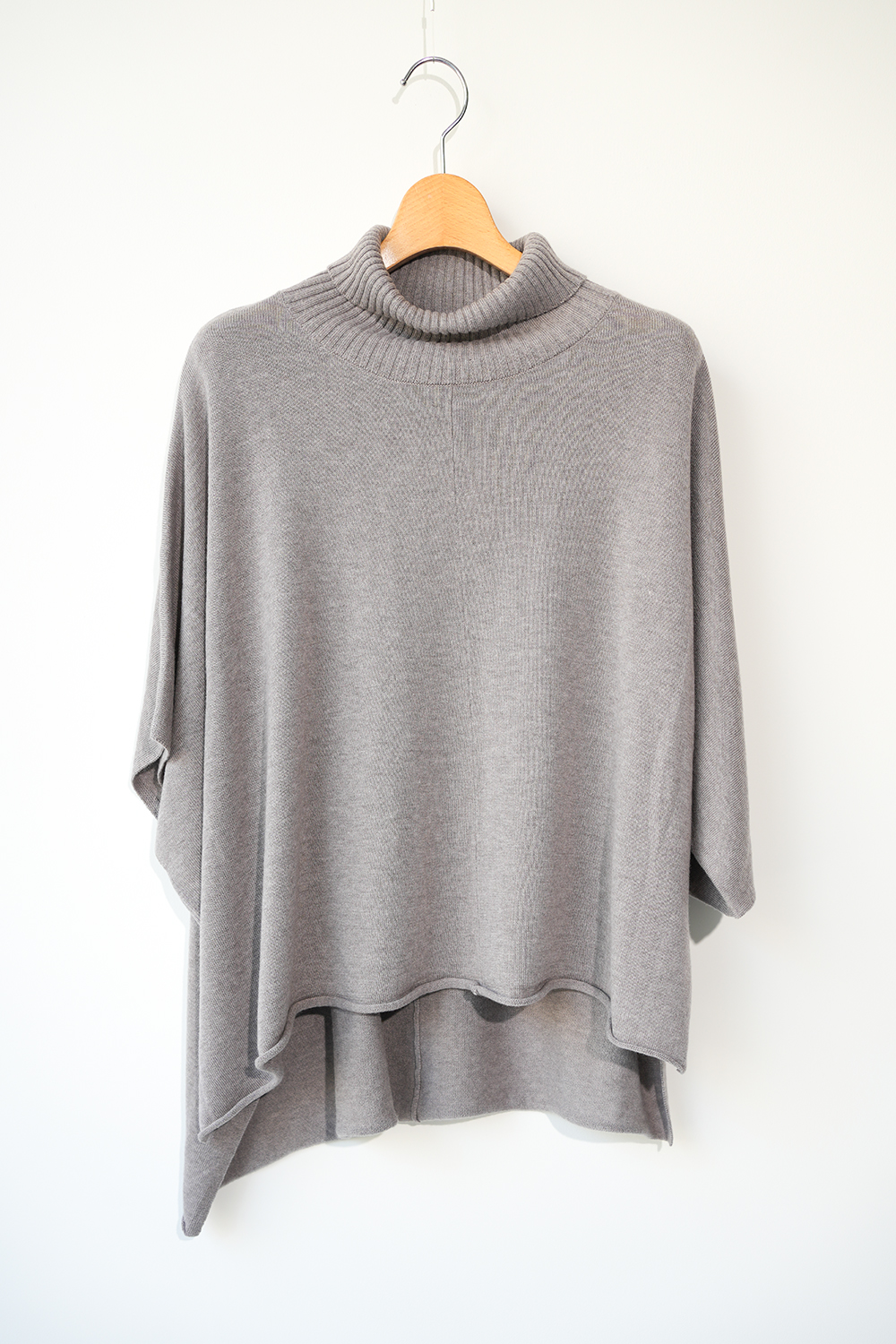 poncho like high neck P/O